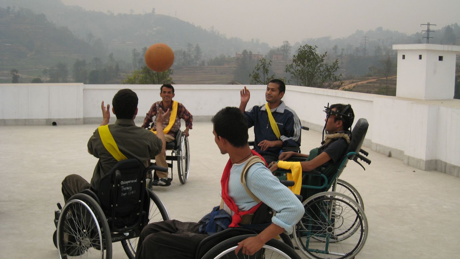 Plus de 10.000 personnes paraplégiques sont invitées à participer à l’enquête à l’échelle mondiale